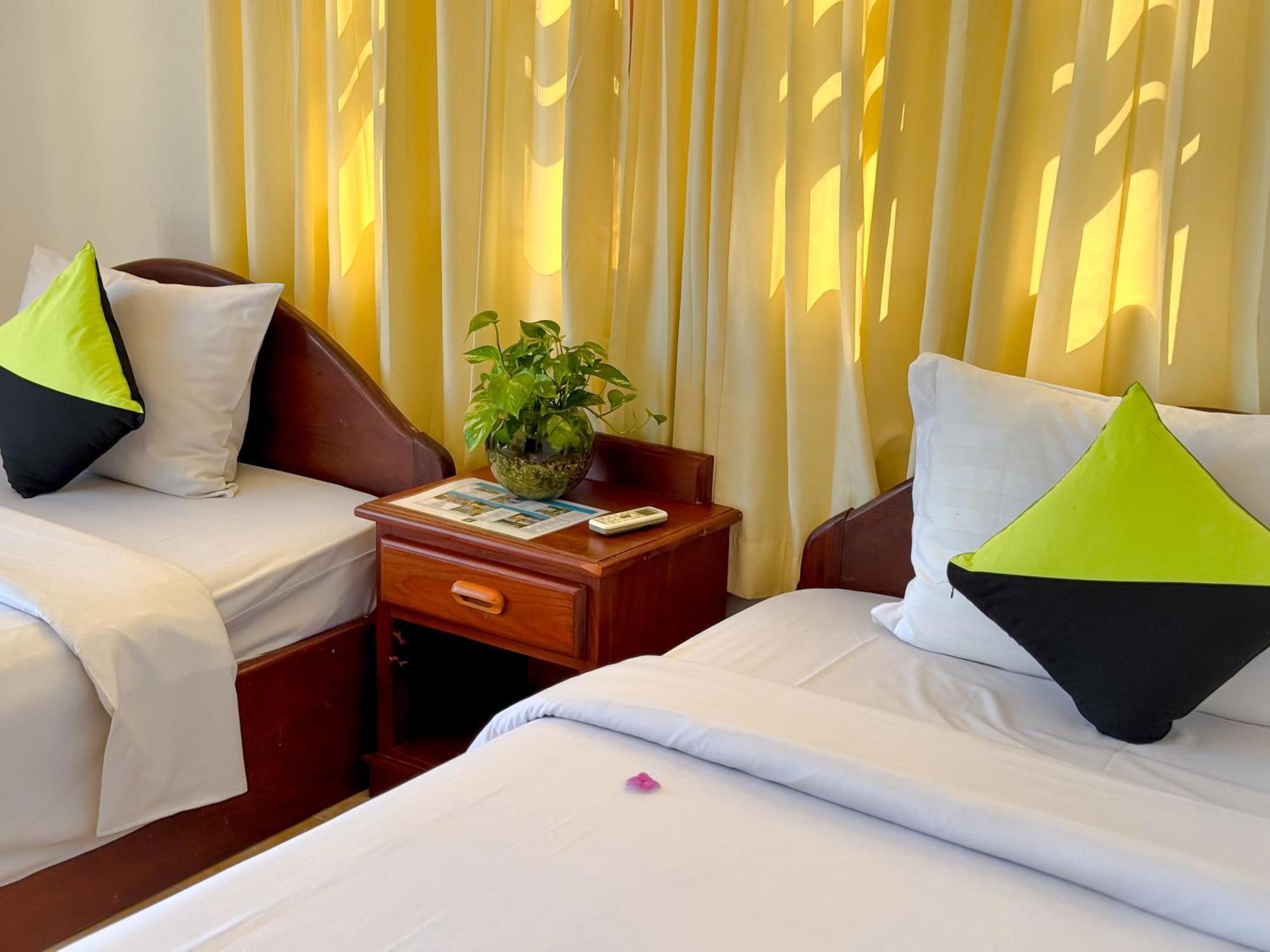 Vplus Hotel Siem Reap Exterior photo