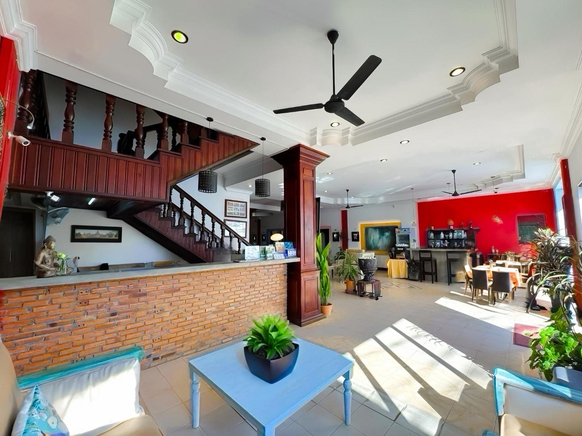 Vplus Hotel Siem Reap Exterior photo
